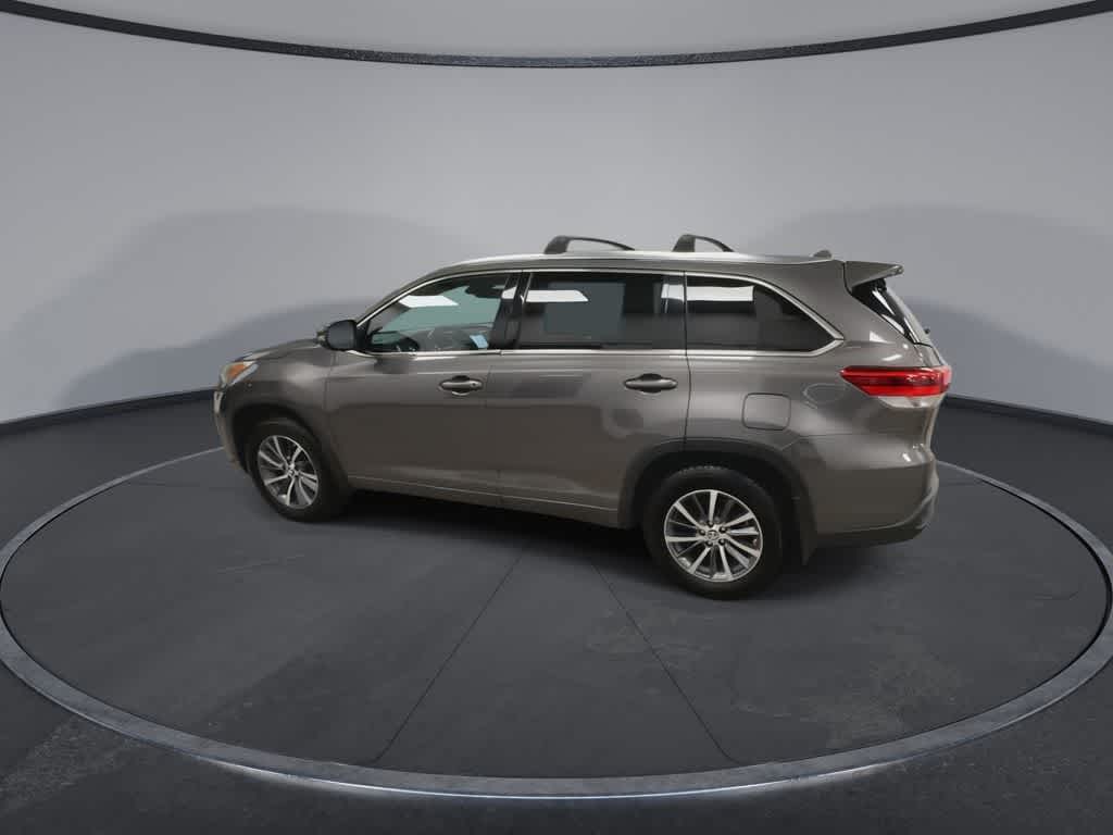 Toyota Highlander XLE 2017