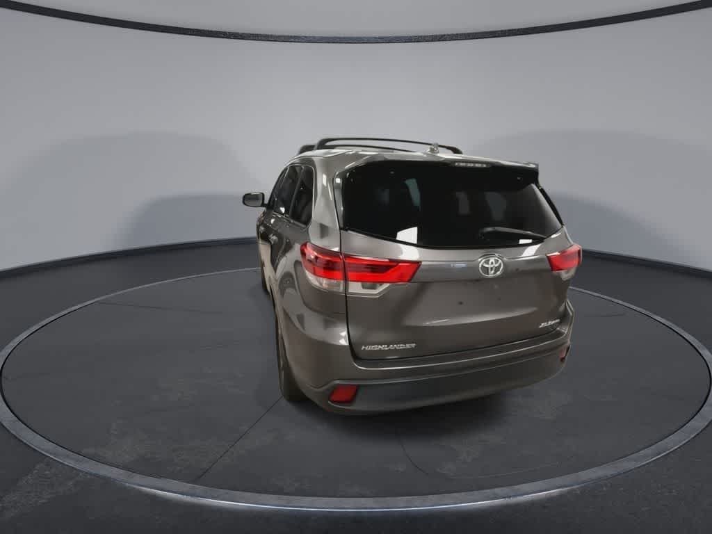 Toyota Highlander XLE 2017