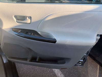 Toyota Sienna LE de 2014