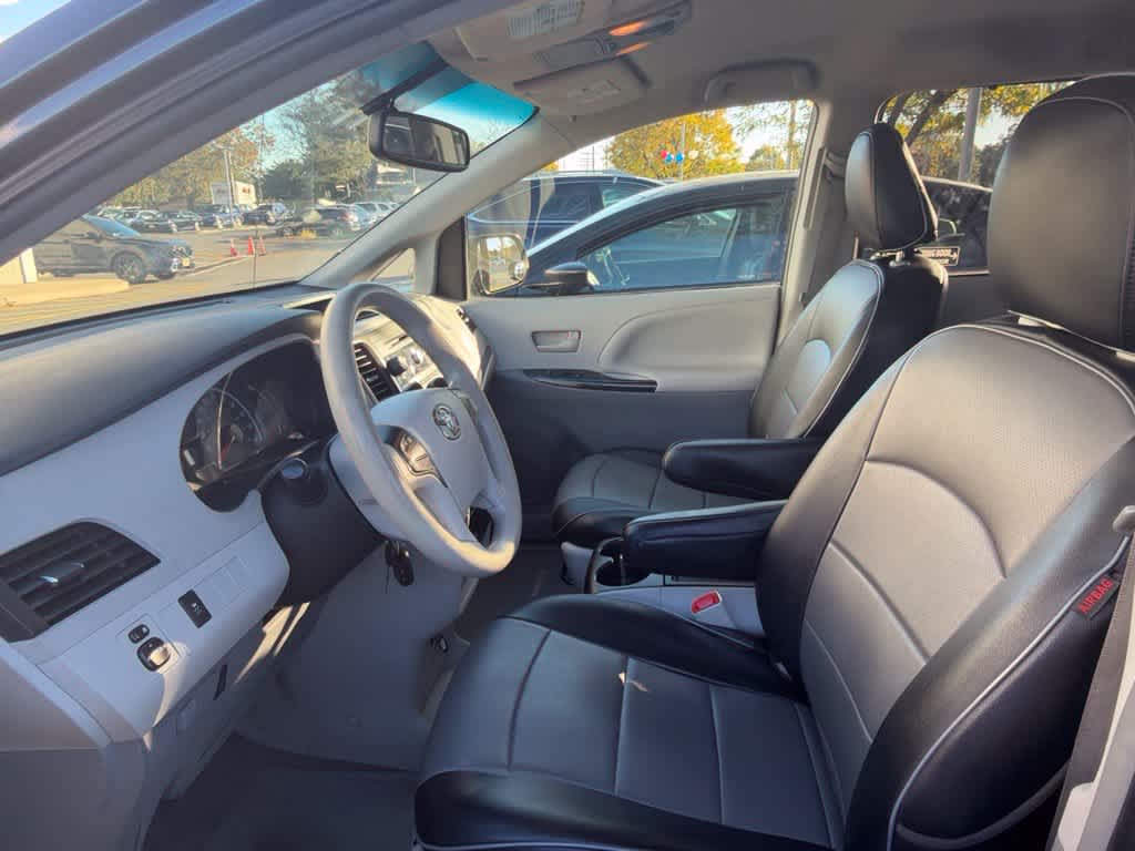 Toyota Sienna LE de 2014