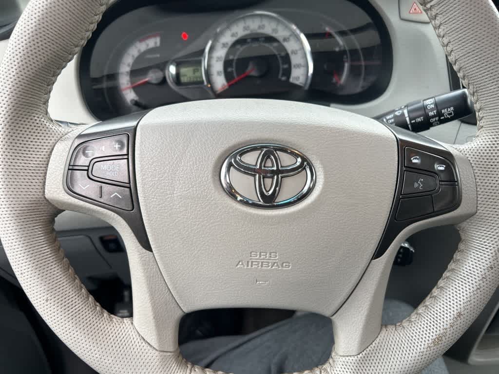 Toyota Sienna SE 2014