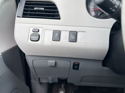 Toyota Sienna SE 2014