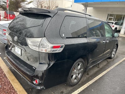 Toyota Sienna SE 2014