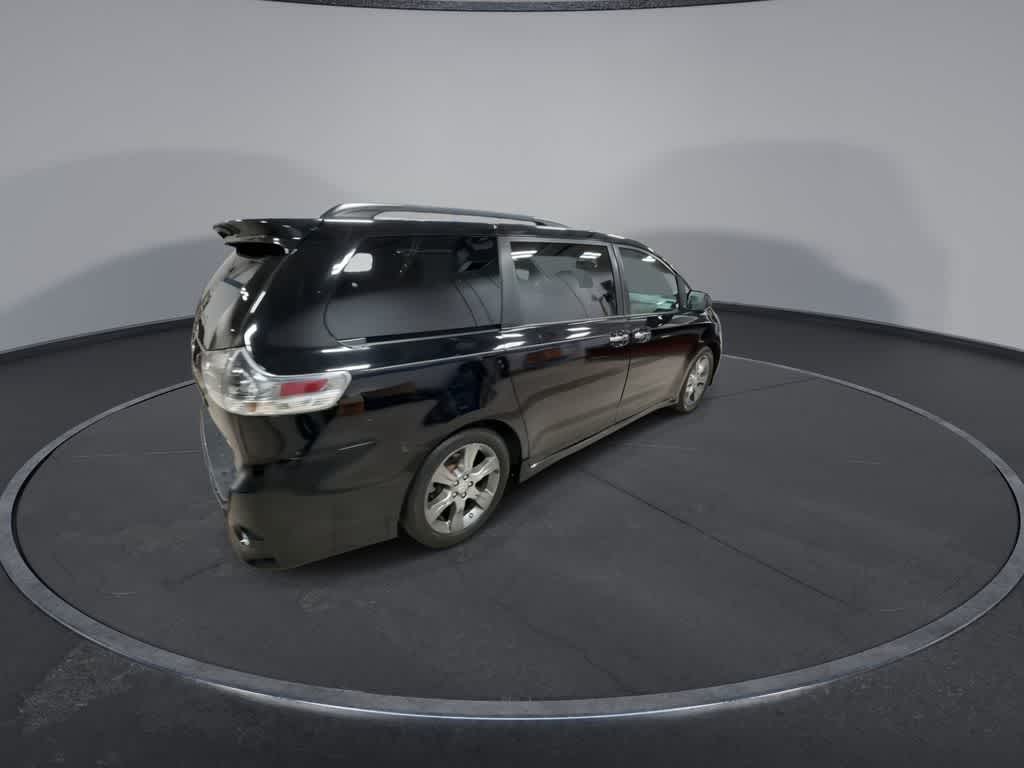 Toyota Sienna SE 2014