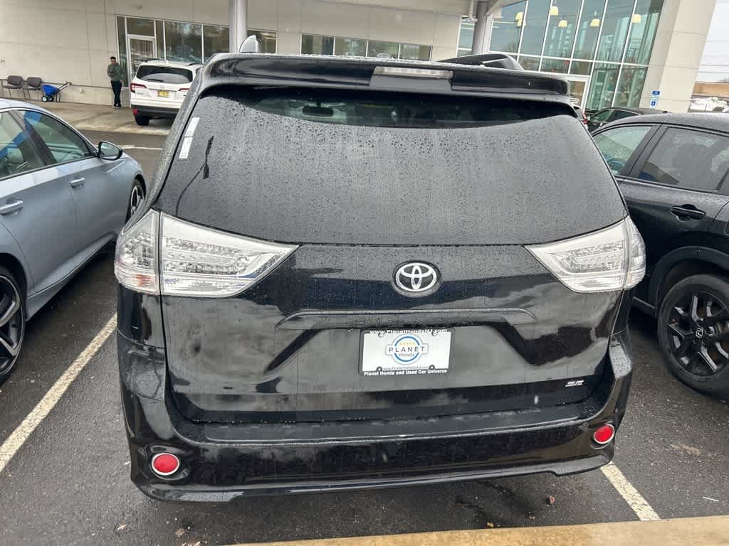 Toyota Sienna SE 2014