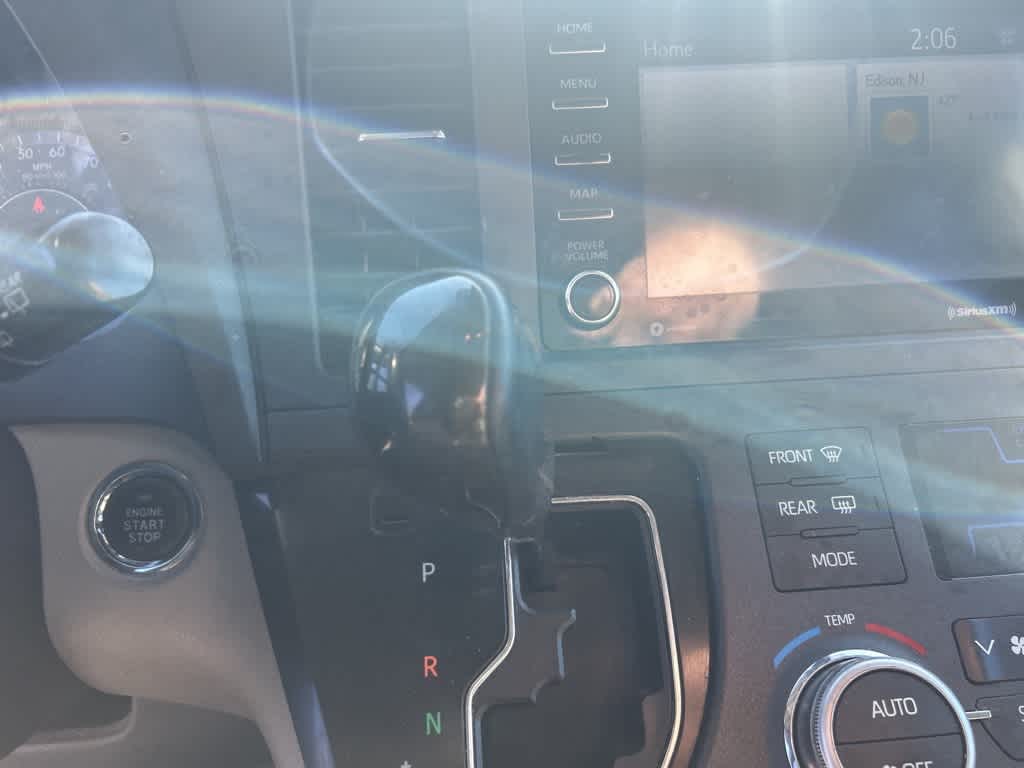 Toyota Sienna XLE 2020