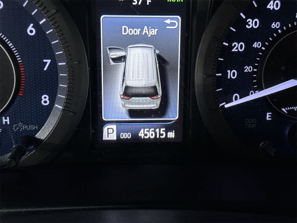 Toyota Sienna XLE 2020