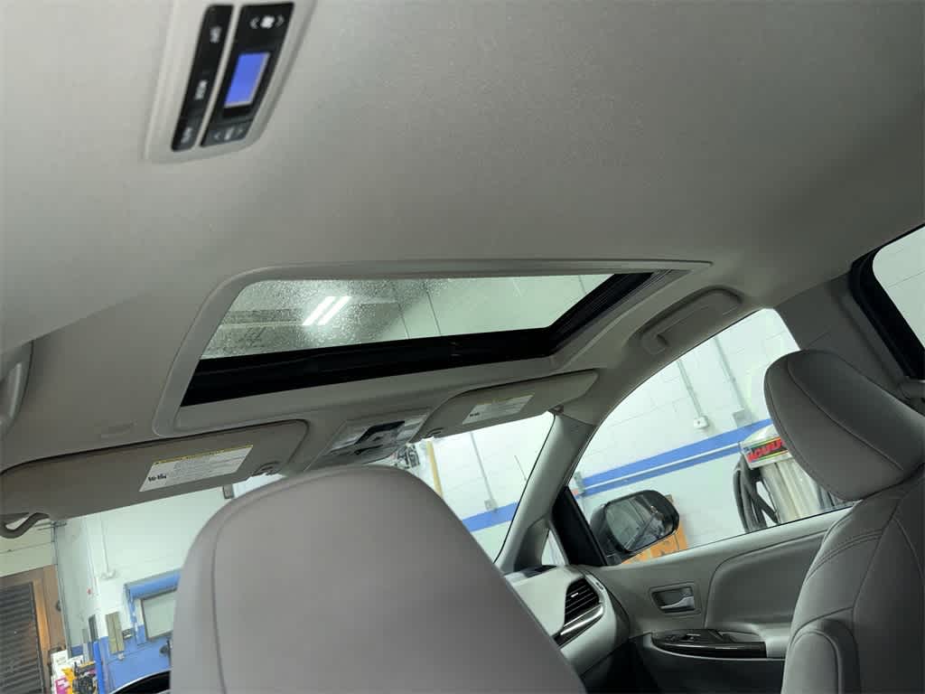 Toyota Sienna XLE 2020