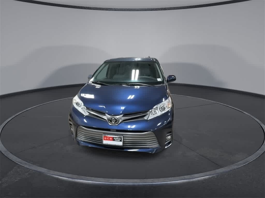 Toyota Sienna XLE 2020