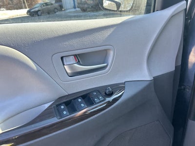Toyota Sienna XLE 2020