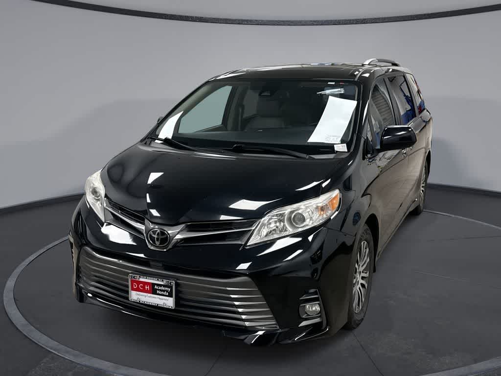 Toyota Sienna XLE 2020
