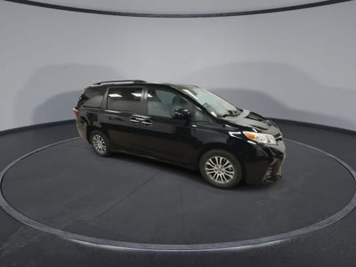 Toyota Sienna XLE 2020