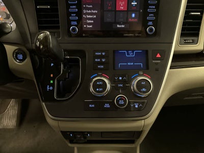 Toyota Sienna XLE 2020