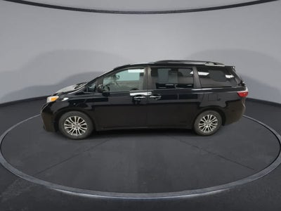 Toyota Sienna XLE 2020