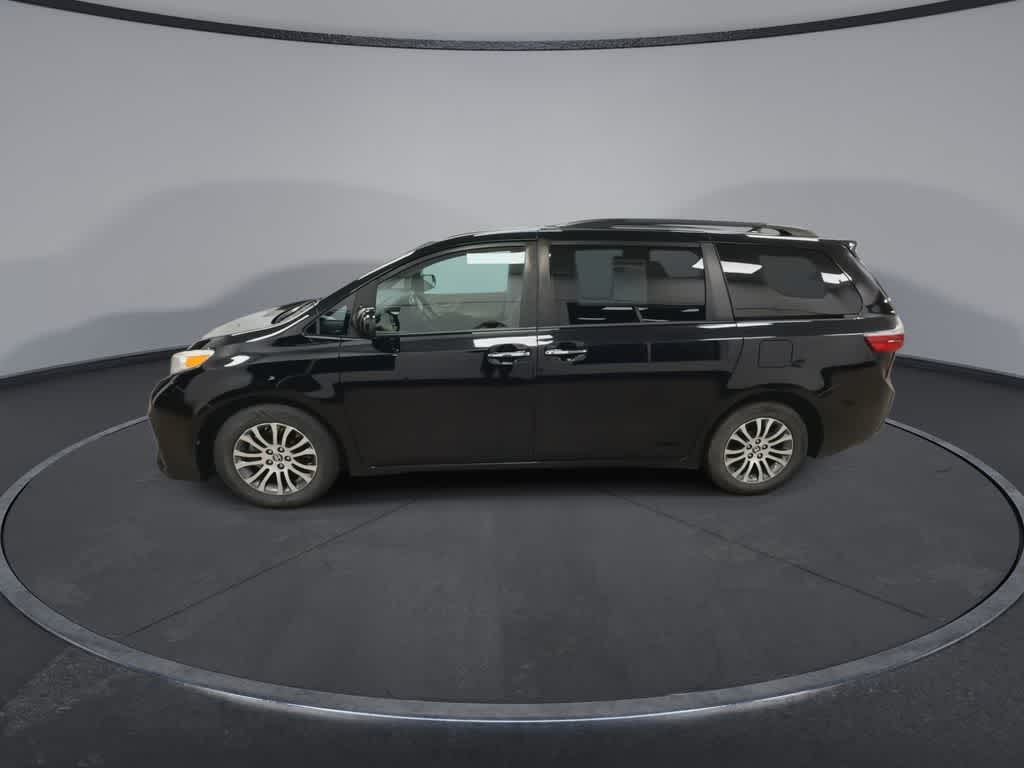 Toyota Sienna XLE 2020