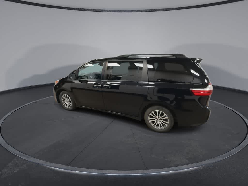 Toyota Sienna XLE 2020