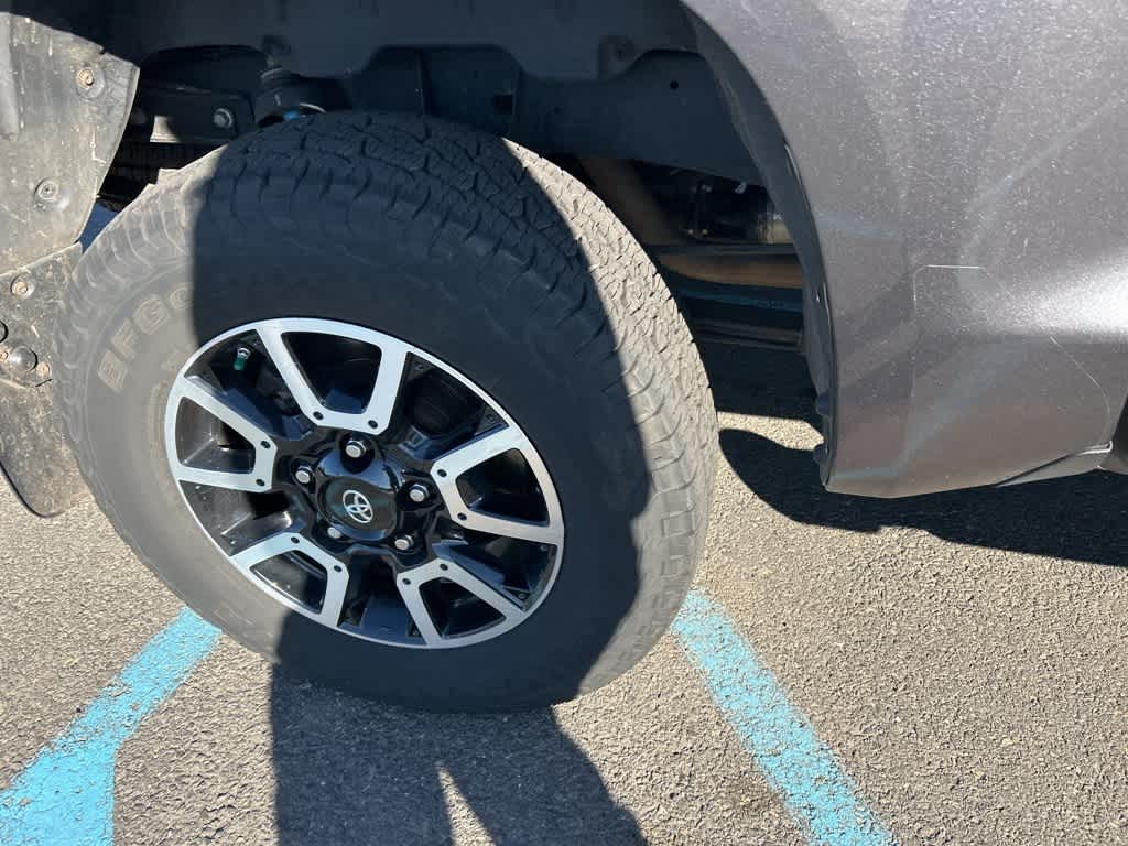 Toyota Tundra SR5 2020