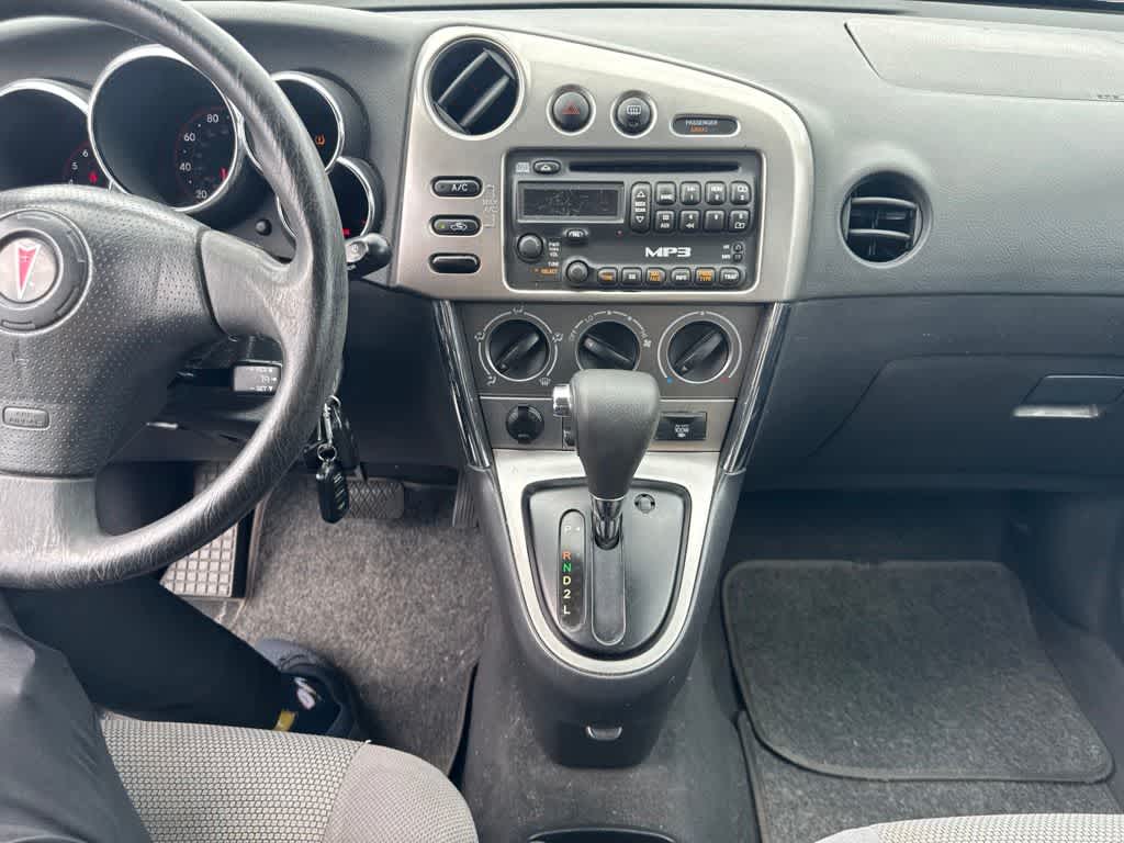 Pontiac Vibe de 2008, 4 puertas, hatchback