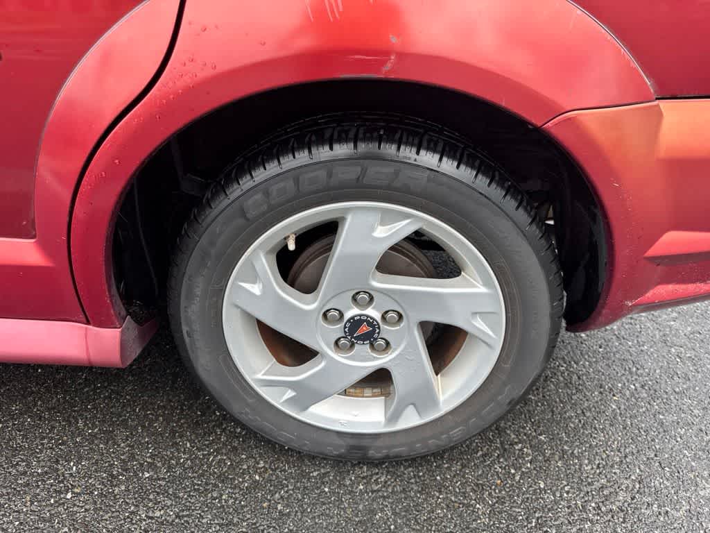 Pontiac Vibe de 2008, 4 puertas, hatchback