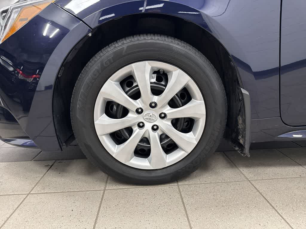 Toyota Corolla LE 2022