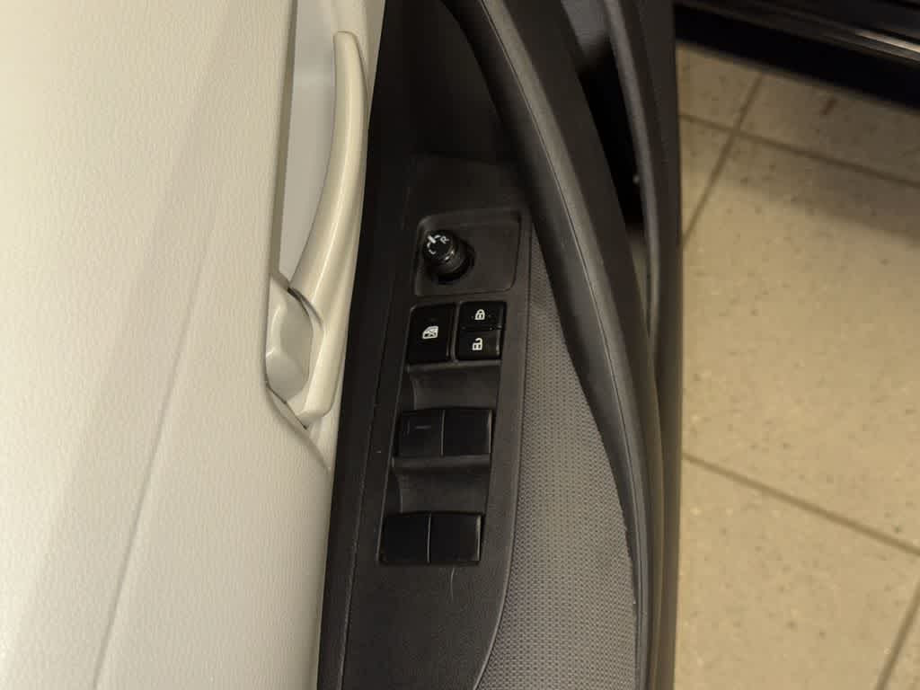 Toyota Corolla LE 2022