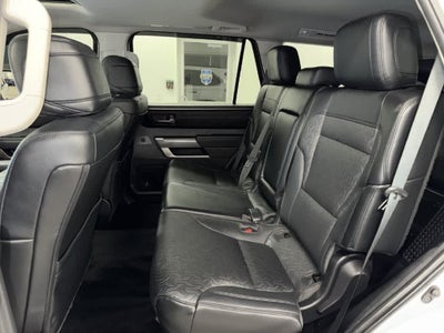 Toyota Sequoia SR5 2024