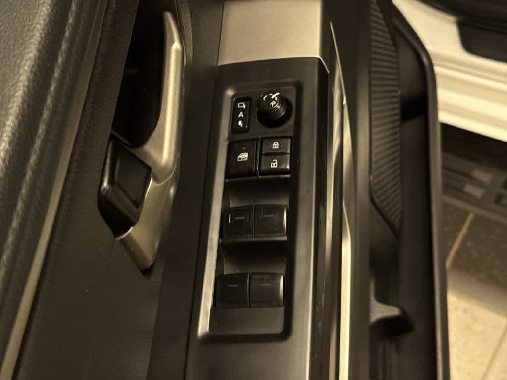 Toyota Sequoia SR5 2024
