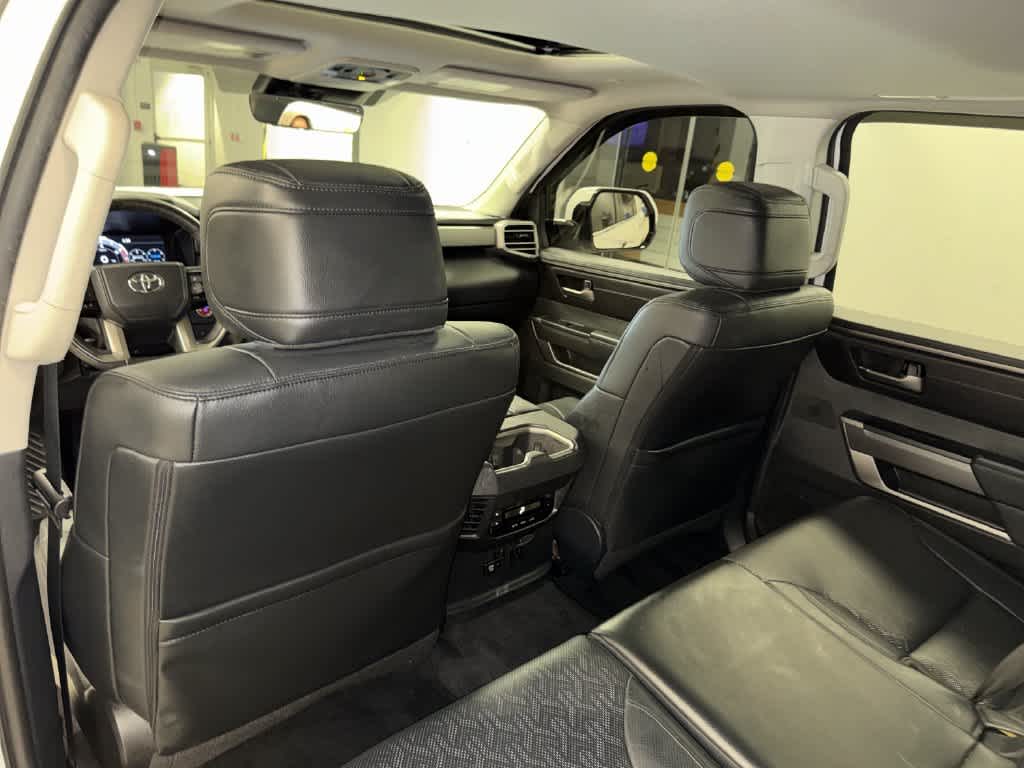 Toyota Sequoia SR5 2024