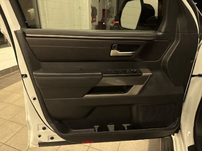 Toyota Sequoia SR5 2024