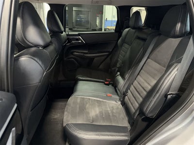 Mitsubishi Outlander SE 2023