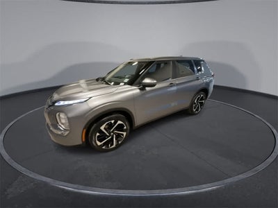 Mitsubishi Outlander SE 2023
