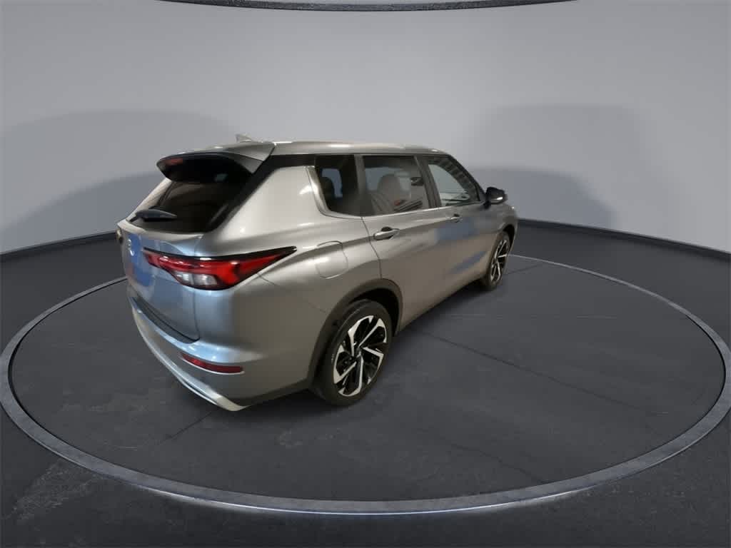 Mitsubishi Outlander SE 2023