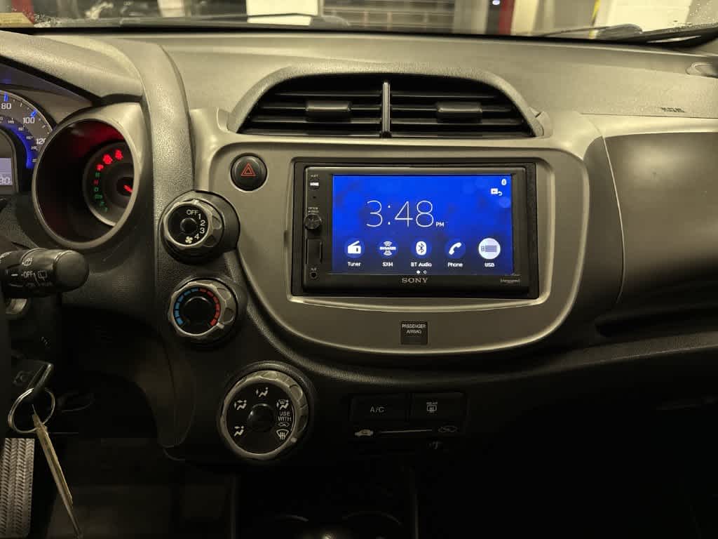 Honda Fit de 2010, 5 puertas, hatchback, cambio automático