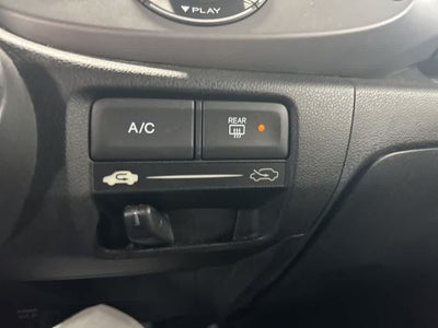 Honda Fit de 2011, 5 puertas, hatchback, cambio automático