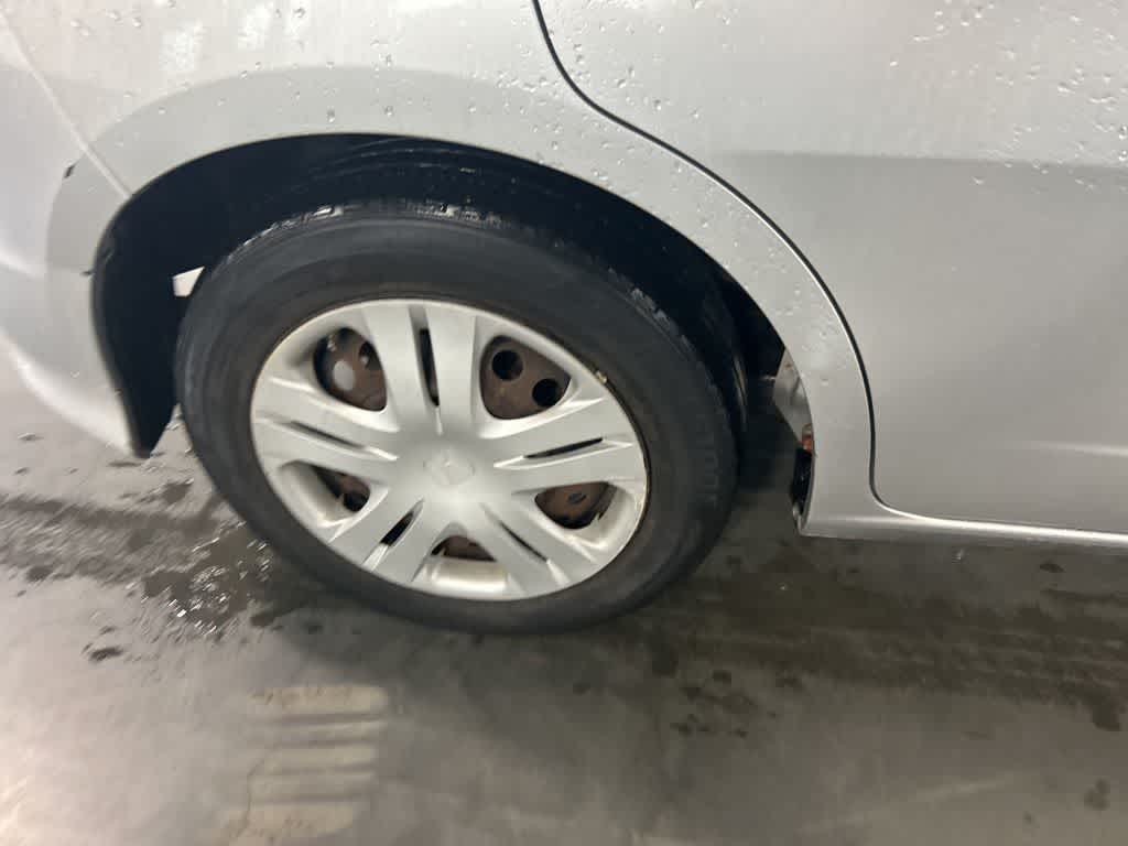 Honda Fit de 2011, 5 puertas, hatchback, cambio automático