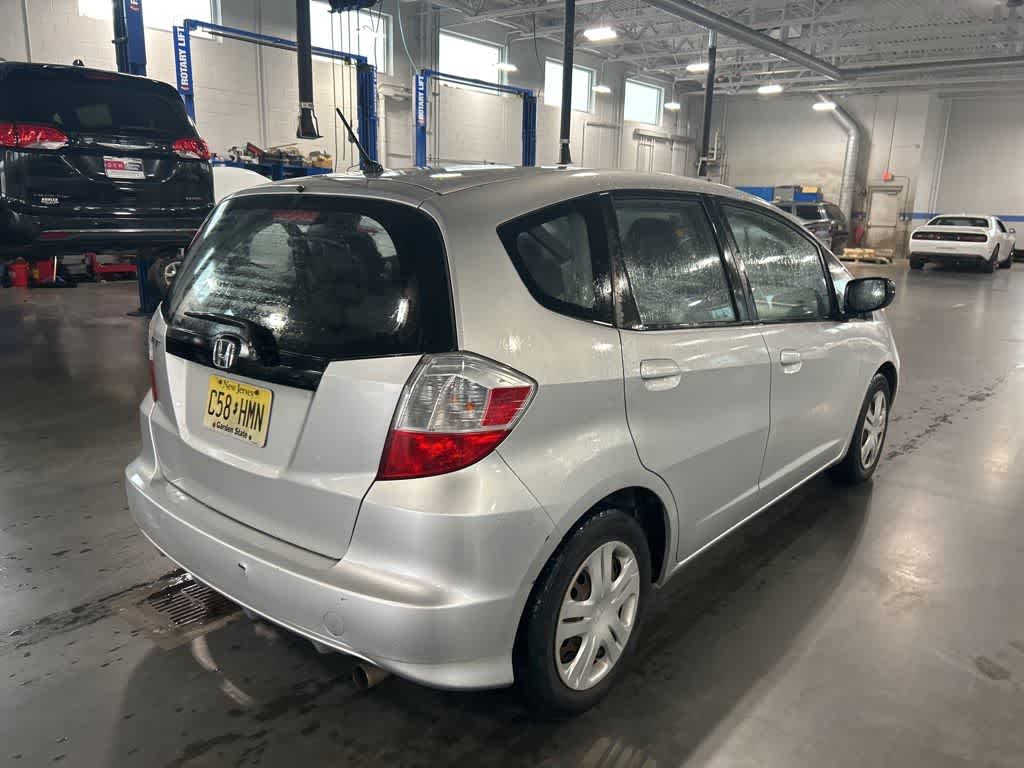 Honda Fit de 2011, 5 puertas, hatchback, cambio automático