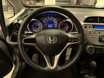 Honda Fit de 2011, 5 puertas, hatchback, cambio automático