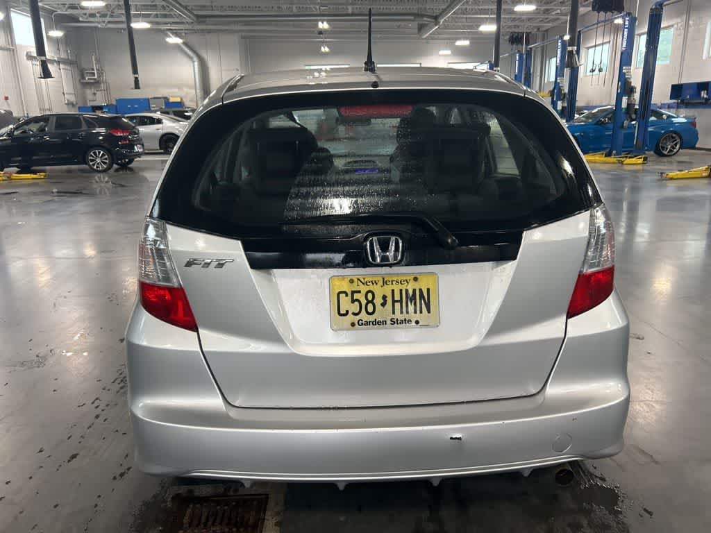Honda Fit de 2011, 5 puertas, hatchback, cambio automático