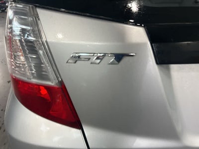 Honda Fit de 2011, 5 puertas, hatchback, cambio automático