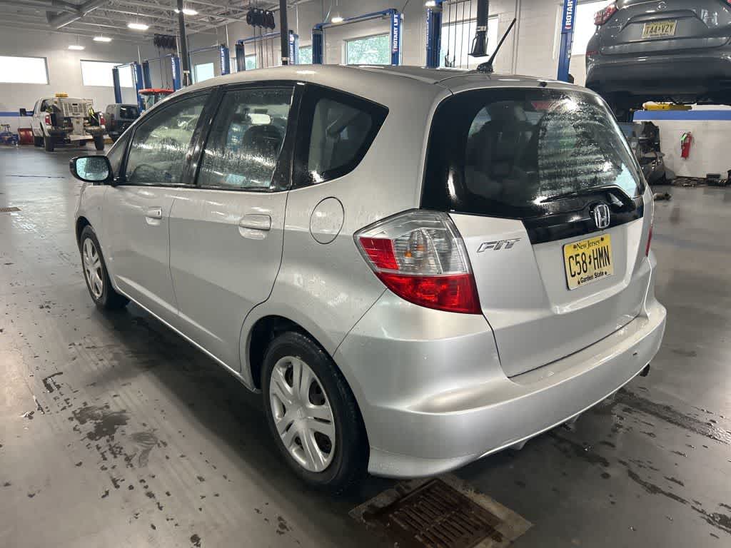 Honda Fit de 2011, 5 puertas, hatchback, cambio automático