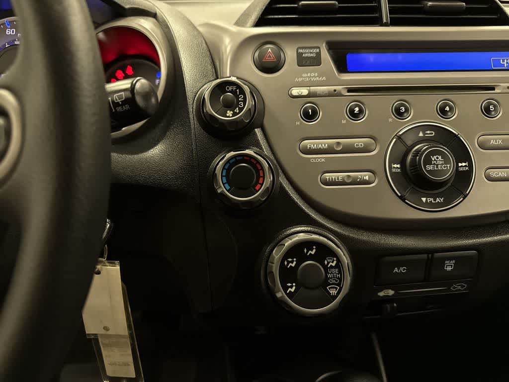 Honda Fit de 2011, 5 puertas, hatchback, cambio automático