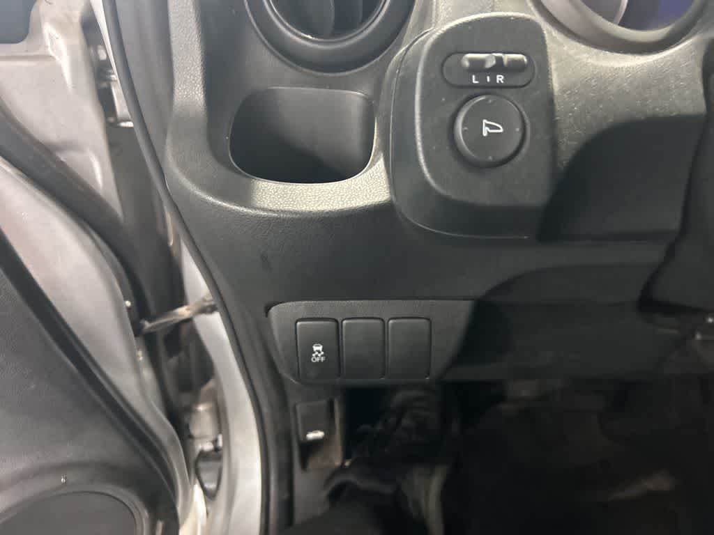 Honda Fit de 2011, 5 puertas, hatchback, cambio automático