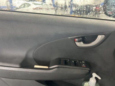 Honda Fit de 2011, 5 puertas, hatchback, cambio automático