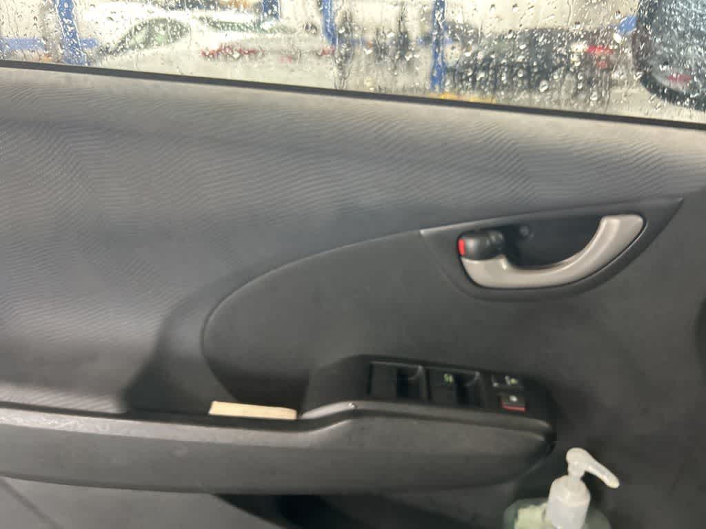 Honda Fit de 2011, 5 puertas, hatchback, cambio automático