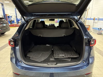 Mazda CX-5 2.5 S con paquete Preferred (2023)