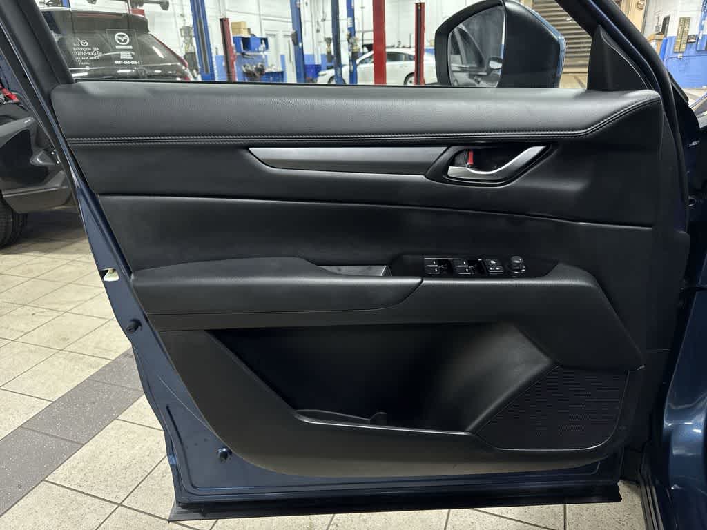 Mazda CX-5 2.5 S con paquete Preferred (2023)