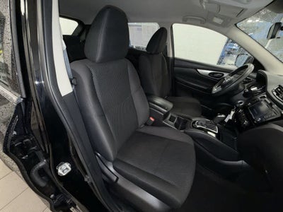 Nissan Rogue Sport S 2021