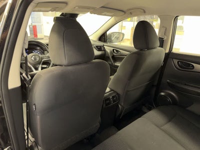 Nissan Rogue Sport S 2021