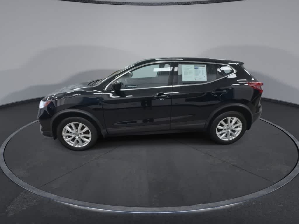 Nissan Rogue Sport S 2021
