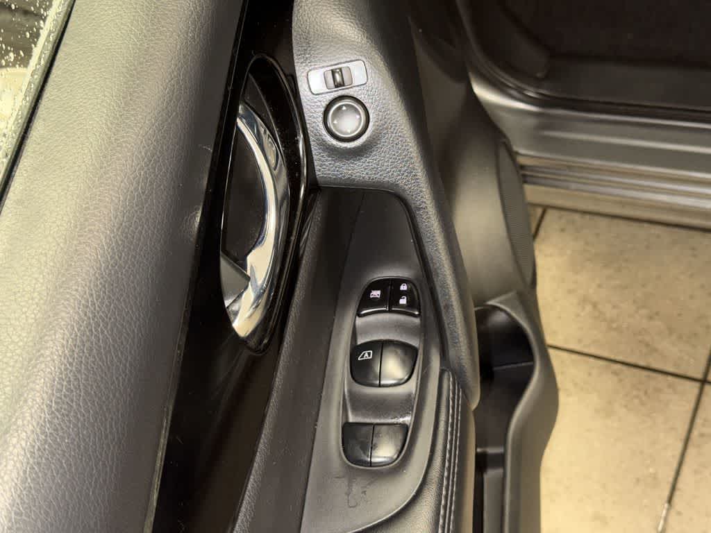 Nissan Rogue Sport SV 2020